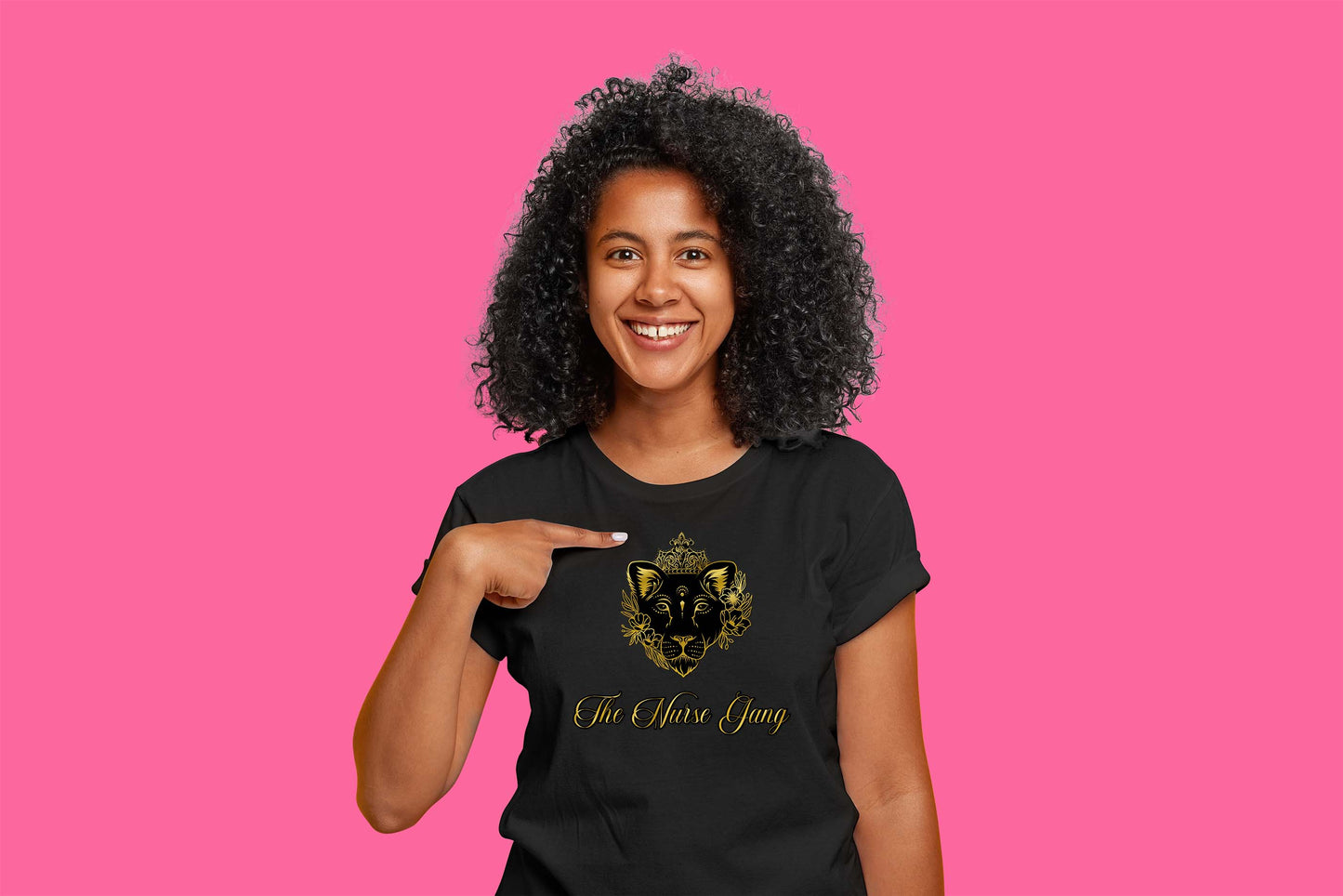 The Nurse Gang Lioness Tee - Black/white
